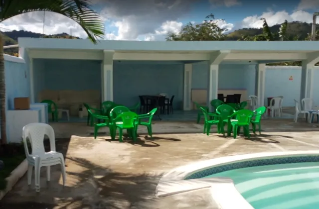 Hotel bar piscina El Soberano Pedro Sanchez 1